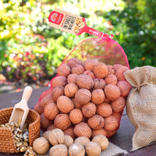 Load image into Gallery viewer, Trickett&#39;s Grove Whole Walnuts 1kg (In-shell Walnuts) NZ grown